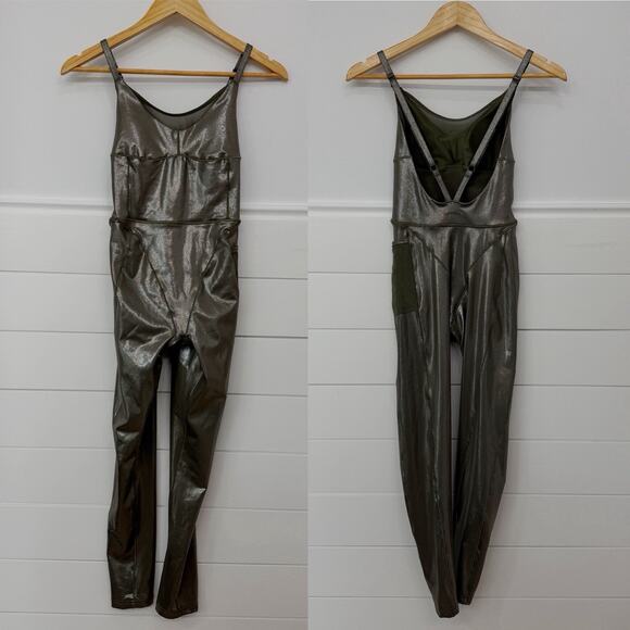 Women’s Adidas Ivy Park Beyoncé V Neck Metallic Cat Suit Size Small - Picture 2 of 12